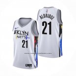 Camiseta Brooklyn Nets Lamarcus Aldridge Ciudad 2022-23 Blanco